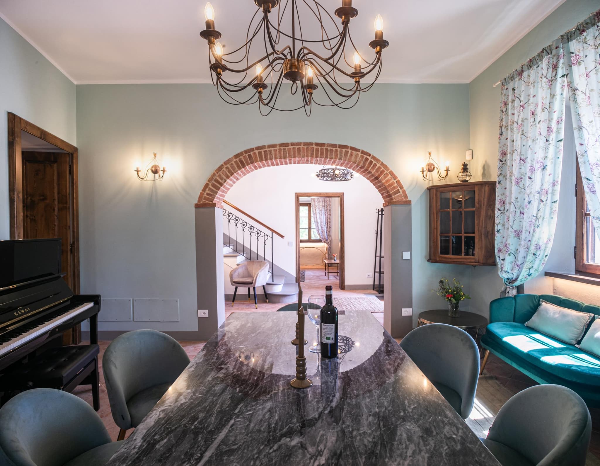 Dining room velvet chairs