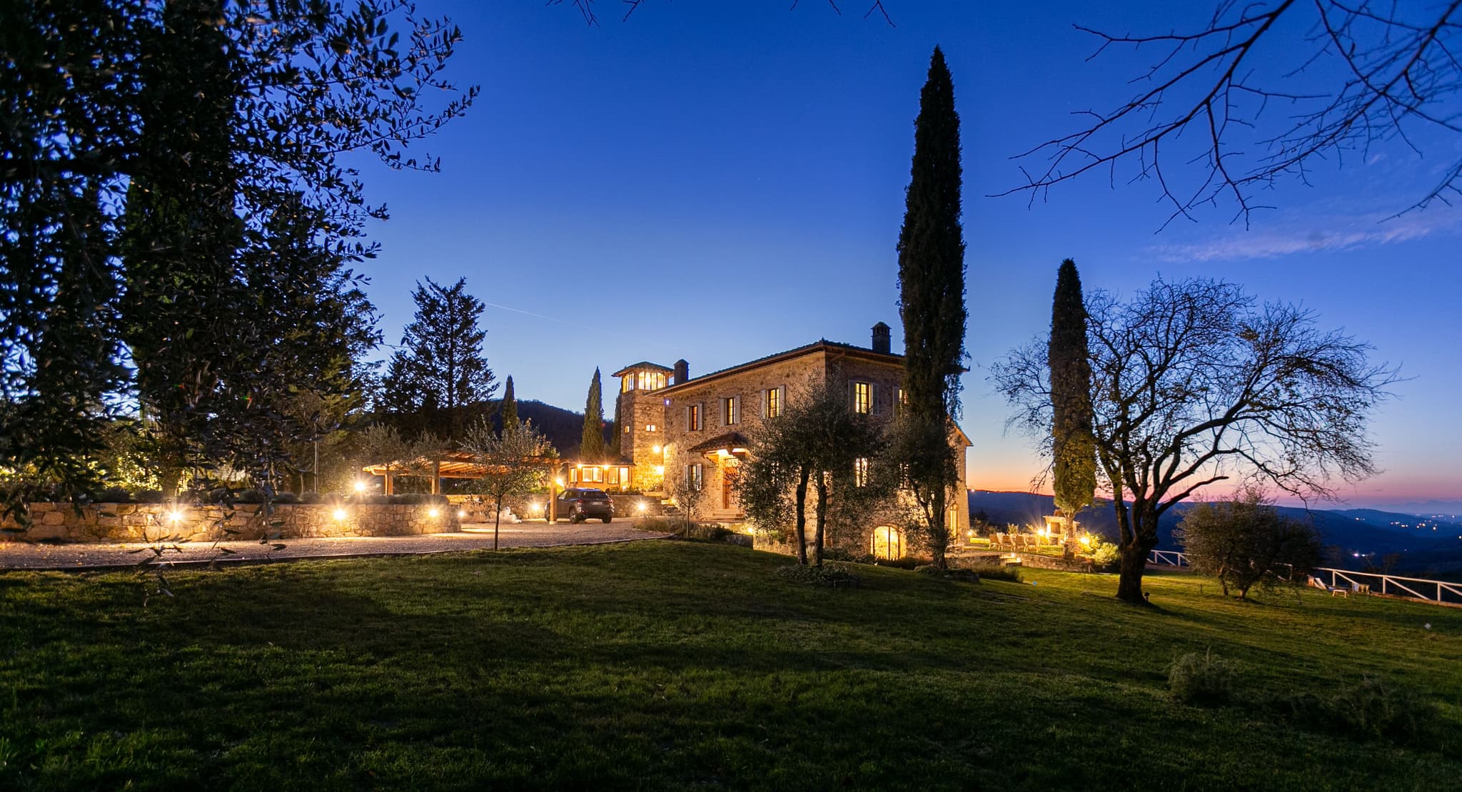 The Expansive Lawn Garden 1